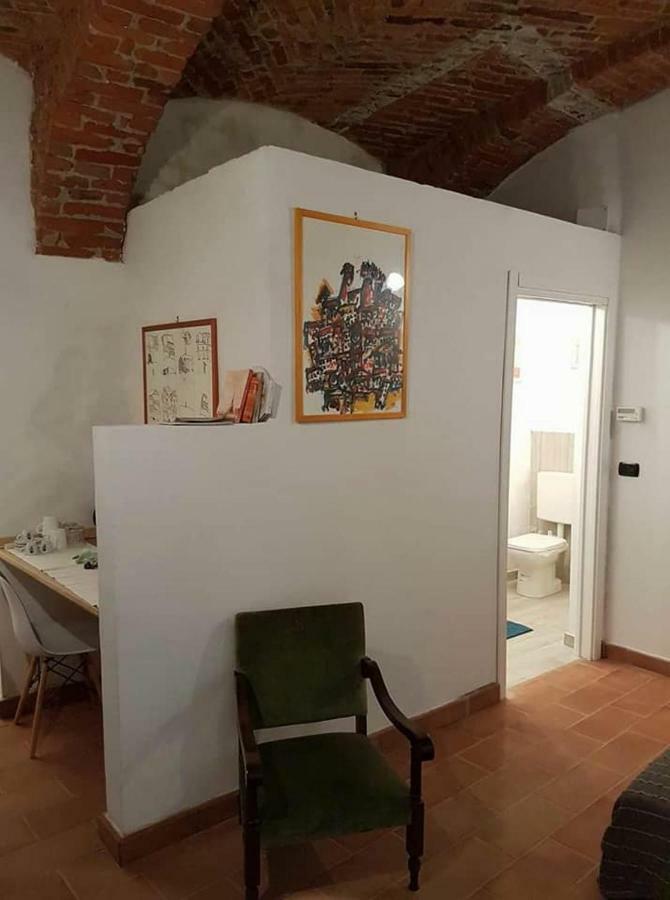 B&P La Gusteria Hotel Ивреа Екстериор снимка